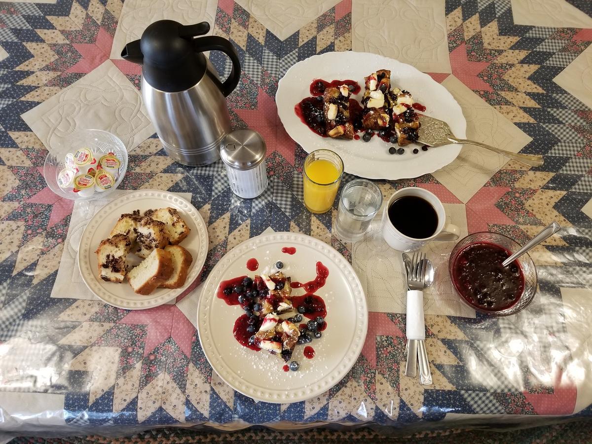 Alaska'S Lake Lucille Bed & Breakfast Василла Экстерьер фото
